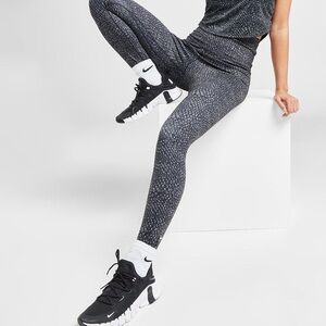 Nike Dri-Fit Leggings Womens Large High Rise Training One Womens Large Black